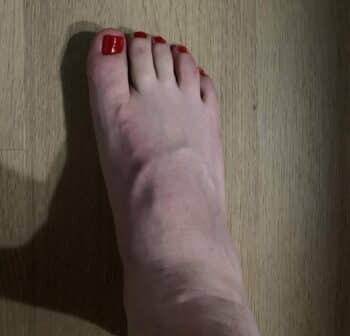 pretty toes